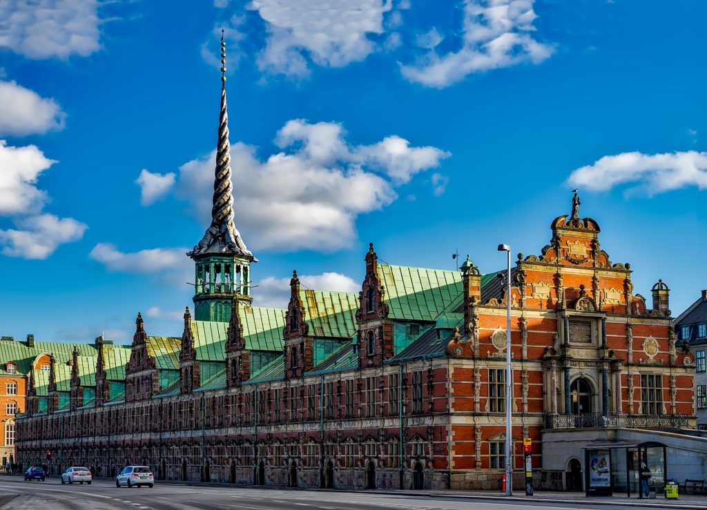 Aktiemarkedet i København foregik i Børsbygningen